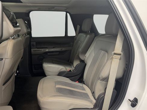 Used 2019 Ford Expedition Limited w/ Equipment Group 302A AWD/4WD image 11