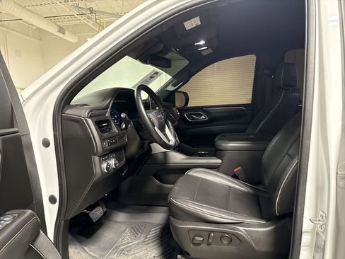 Used 2023 GMC Yukon XL SLT AWD/4WD image 20