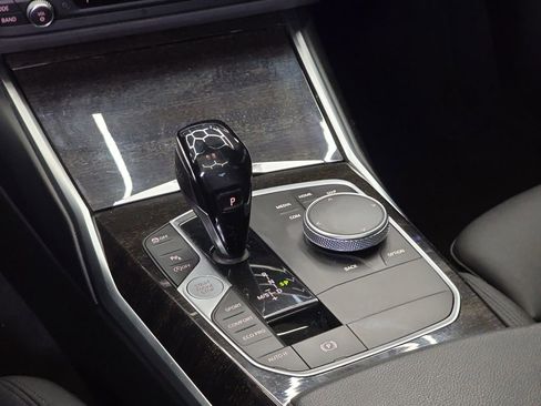 Used 2021 BMW 330i Sedan w/ M Sport Package image 27
