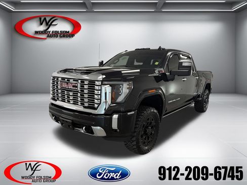 Used 2024 GMC Sierra 2500 Denali w/ Technology Package AWD/4WD image 1