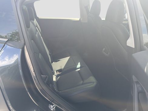 Used 2025 Tesla Model Y Long Range AWD/4WD image 27