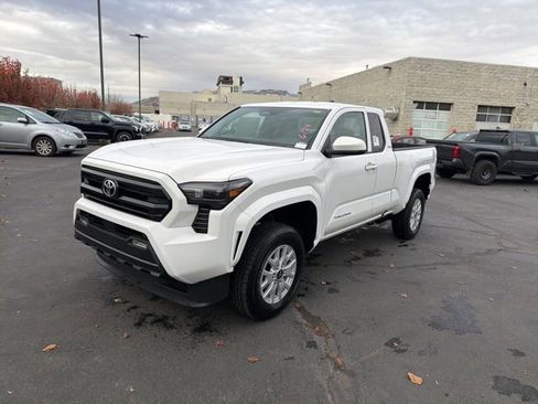 New 2026 Toyota Tacoma SR5 image 1