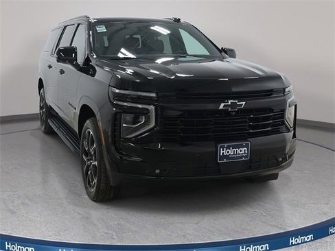 Used 2025 Chevrolet Suburban RST w/ Comfort Package image 4