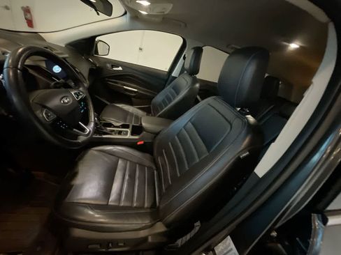 Used 2018 Ford Escape SEL image 11