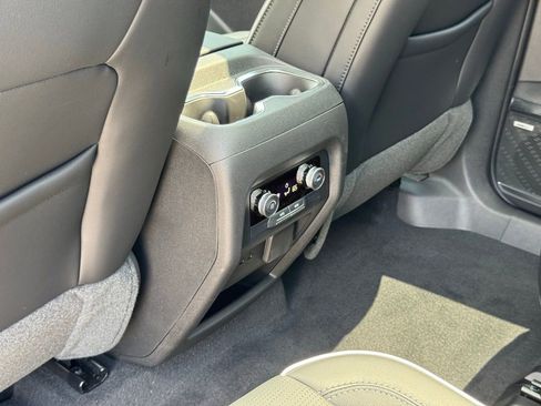 New 2025 Buick Enclave Sport Touring w/ Super Cruise Package image 23