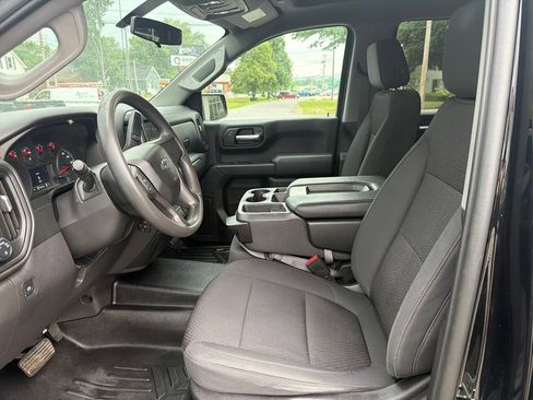 Used 2021 Chevrolet Silverado 1500 Custom Trail Boss AWD/4WD image 9