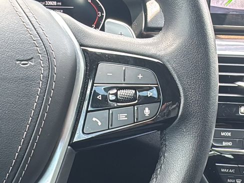 Used 2023 BMW 530i w/ Convenience Package image 24