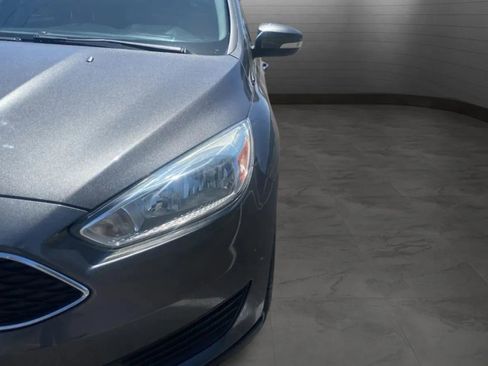 Used 2015 Ford Focus SE FWD image 33