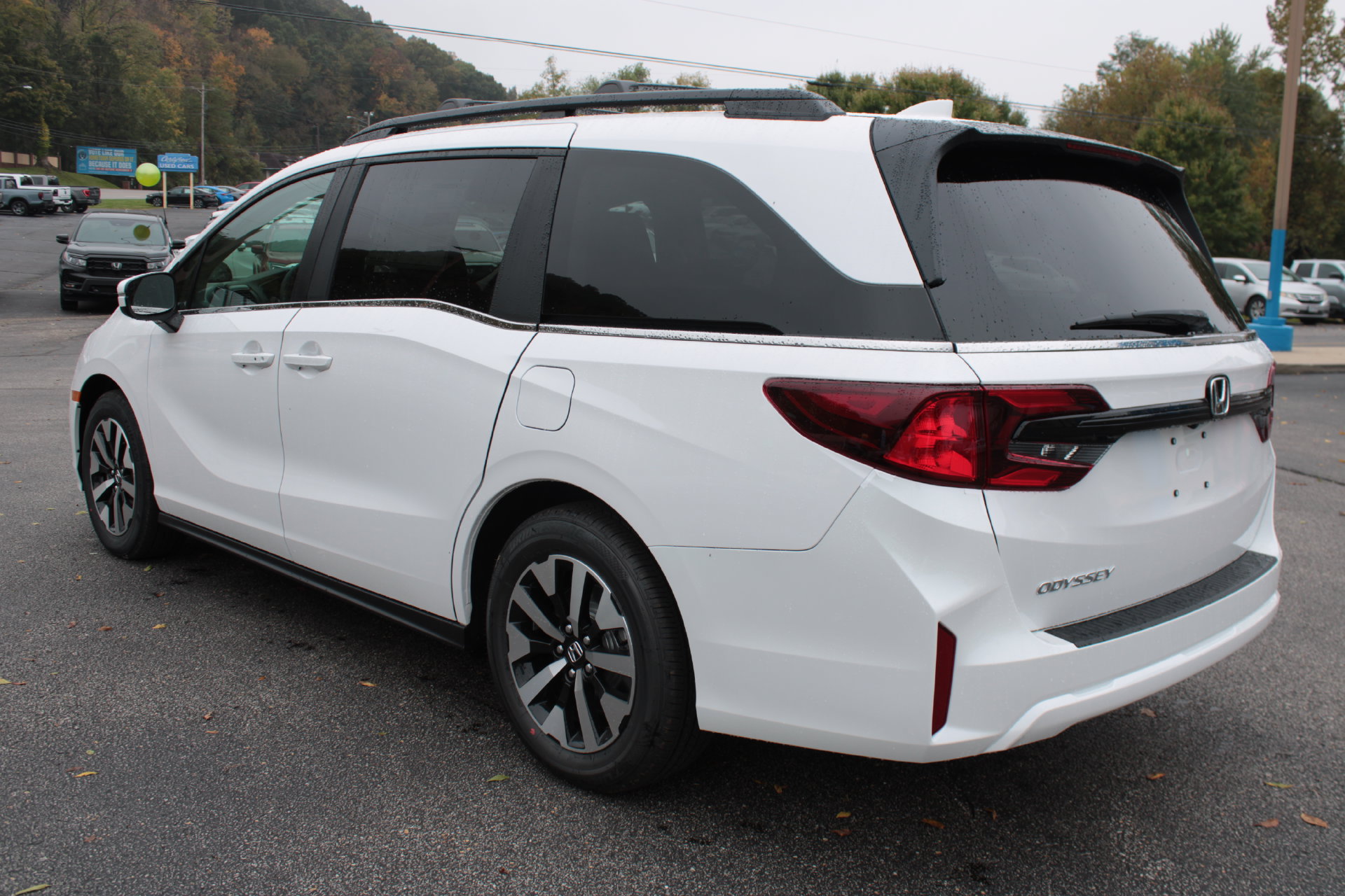 New 2027 Honda Odyssey EX-L image 8