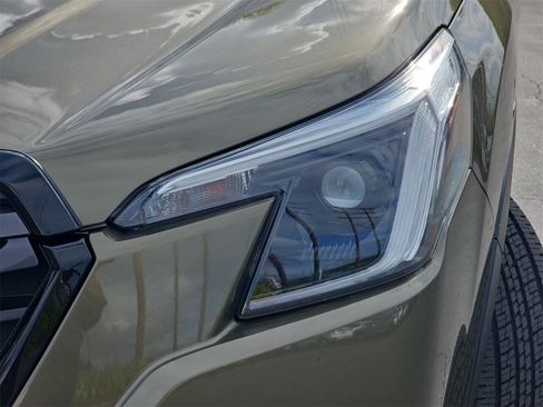 Used 2022 Subaru Forester Limited image 33