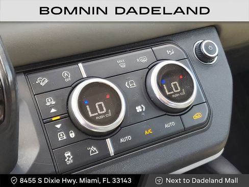 Used 2020 Land Rover Defender 110 SE image 23