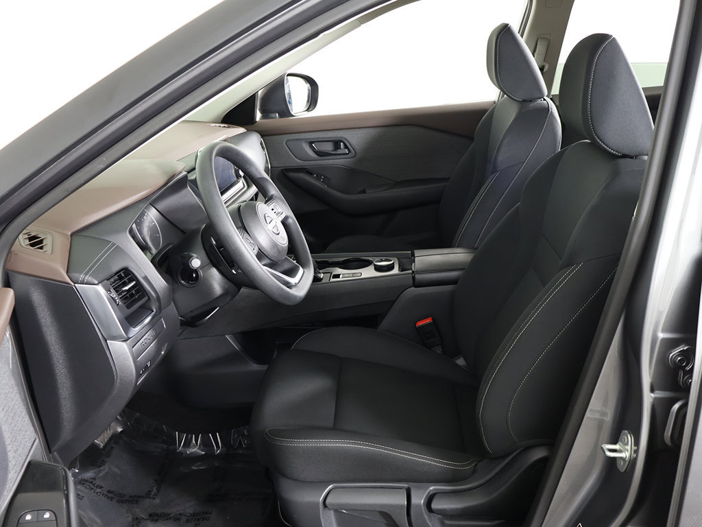 Used 2023 Nissan Rogue S AWD/4WD image 27