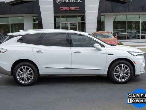 Used 2022 Buick Enclave Premium w/ Experience Buick Package image 2