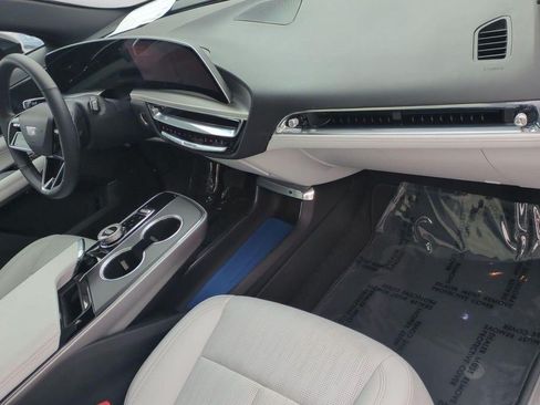 Certified 2024 Cadillac Lyriq Sport AWD/4WD image 28