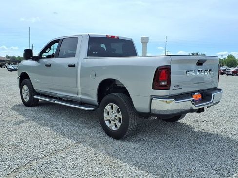 Used 2026 RAM 2500 Big Horn AWD/4WD image 9