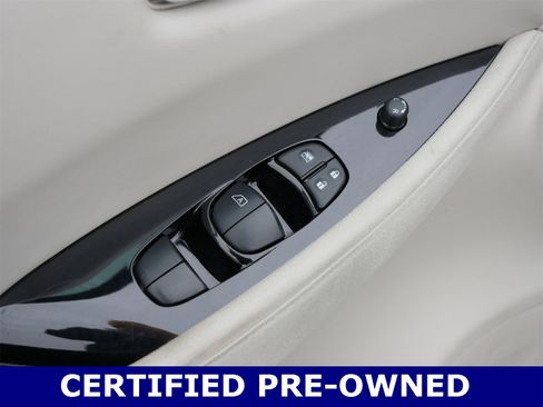 Used 2017 Nissan Leaf SV image 14