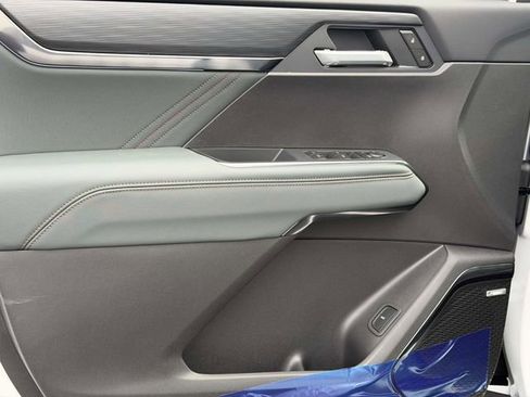 New 2026 GMC Acadia AT4 w/ Luxury Package AWD/4WD image 6