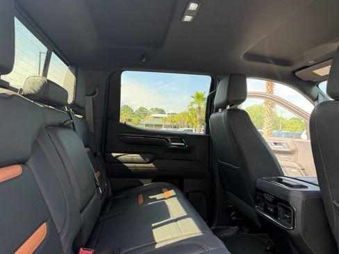 Used 2023 GMC Sierra 1500 AT4 w/ AT4 Preferred Package AWD/4WD image 22