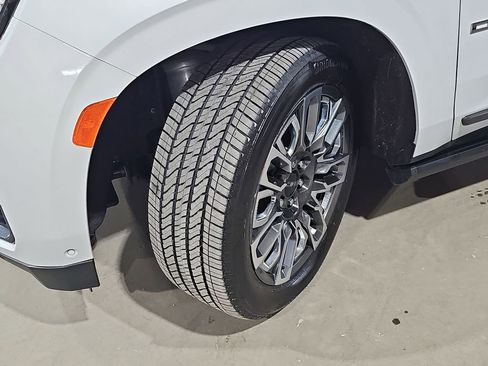 Certified 2024 GMC Yukon XL Denali Ultimate image 40