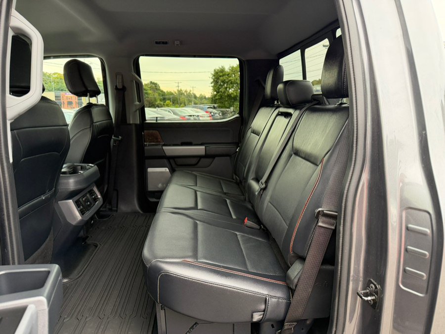 Used 2024 Ford F350 Lariat w/ Black Appearance Package AWD/4WD image 21