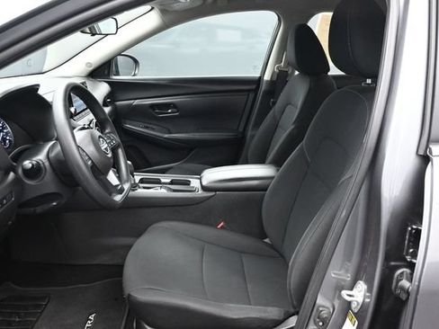 Used 2024 Nissan Sentra S w/ Lighting Package FWD image 7