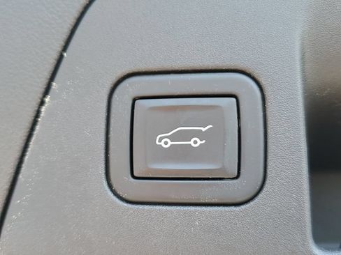 Certified 2023 Buick Envision Preferred AWD/4WD image 31