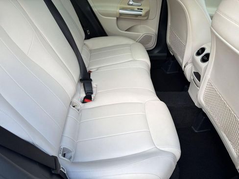 Used 2021 Mercedes-Benz GLA 250 image 29