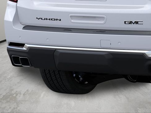 New 2026 GMC Yukon Denali w/ Denali Reserve Package AWD/4WD image 14