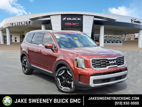 Used 2023 Kia Telluride S w/ S Sunroof Package image 1