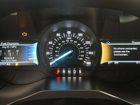 Used 2017 Ford Edge Titanium w/ Technology Package FWD image 28