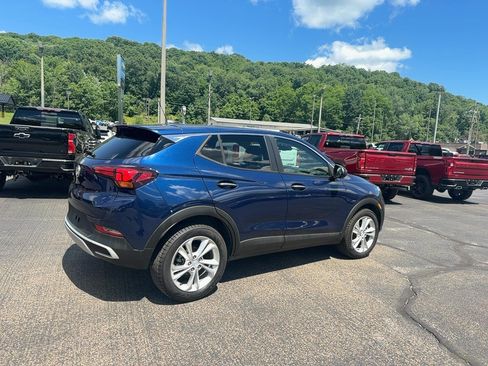 Used 2023 Buick Encore GX Preferred w/ Cold Weather Comfort Package FWD image 5