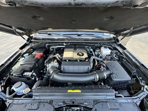 Used 2024 Nissan Frontier SV w/ SV Convenience Package image 29