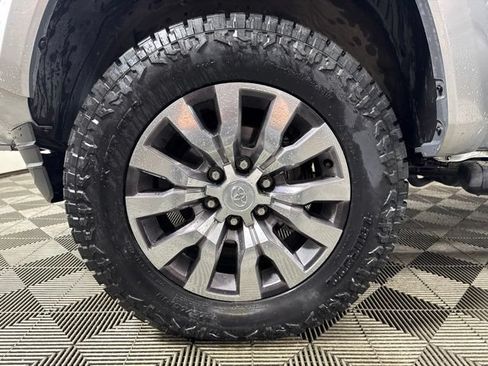 Used 2023 Toyota Tacoma Limited w/ Truck Exterior Package (TMS) AWD/4WD image 10