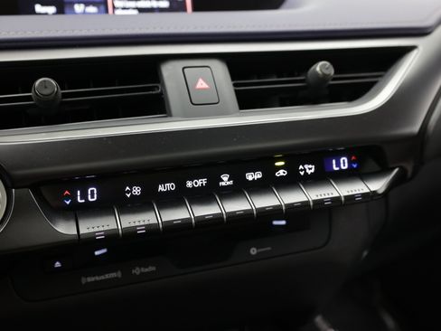 Used 2022 Lexus UX 200 w/ Accessory Package (Z1) FWD image 25