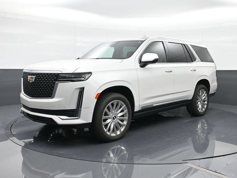 Used 2024 Cadillac Escalade Premium Luxury w/ Performance Package AWD/4WD image 1