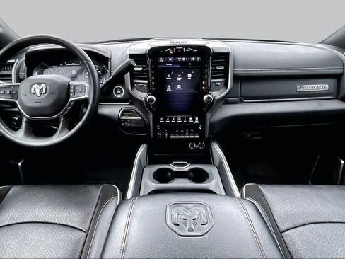 Used 2024 RAM 2500 Laramie w/ Night Edition AWD/4WD image 16