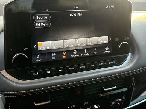 Used 2023 Nissan Rogue SL w/ SL Premium Package FWD image 24