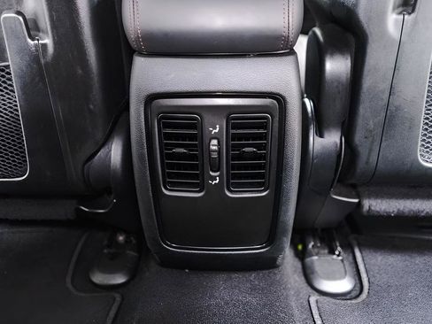 Used 2024 Dodge Durango GT AWD/4WD image 30