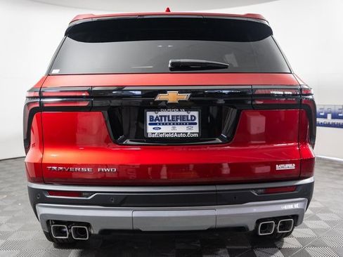 New 2026 Chevrolet Traverse LT w/ LPO, Floor Liner Package image 5