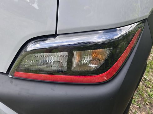 Used 2023 Hyundai Kona SE FWD image 10