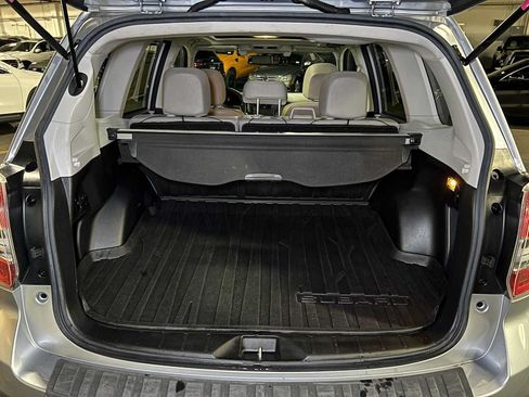 Used 2015 Subaru Forester 2.5i Touring w/ Eyesight & Navigation System AWD/4WD image 16