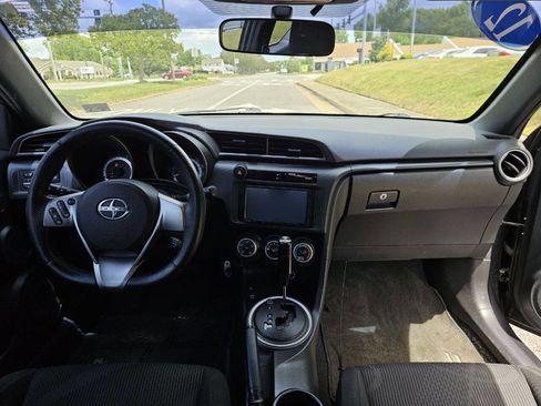 Used 2012 Scion tC FWD image 18