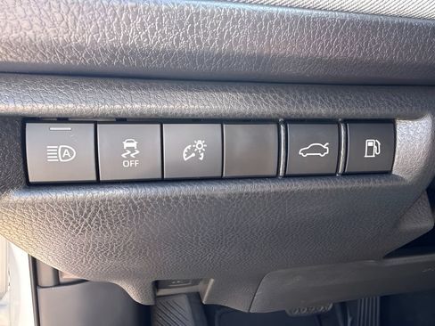 Used 2025 Toyota Camry LE w/ Convenience Package FWD image 25