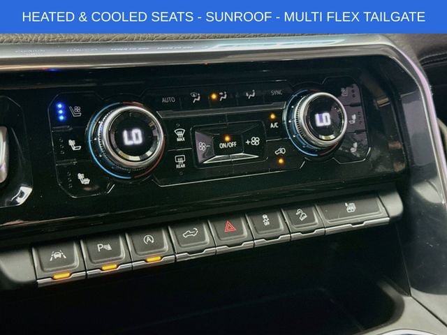 Used 2023 GMC Sierra 1500 Denali w/ Denali Reserve Package AWD/4WD image 16
