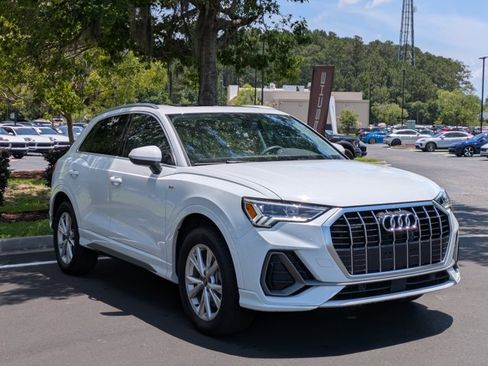 Used 2025 Audi Q3 2.0T Premium Plus w/ Premium Plus Package AWD/4WD image 3