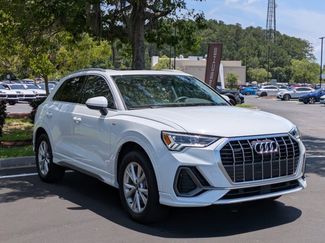 Used 2025 Audi Q3 2.0T Premium Plus w/ Premium Plus Package AWD/4WD video 3