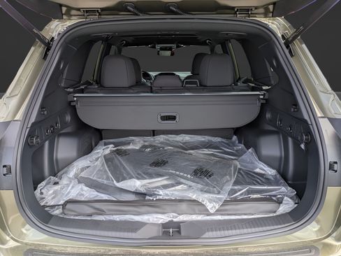 Certified 2026 Subaru Forester Premium AWD/4WD image 12