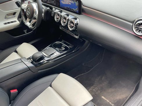 Used 2020 Mercedes-Benz A 35 AMG 4MATIC image 18