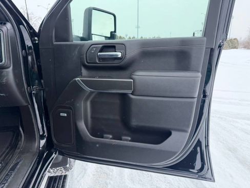 Used 2021 GMC Sierra 3500 AT4 w/ AT4 Premium Plus Package image 18