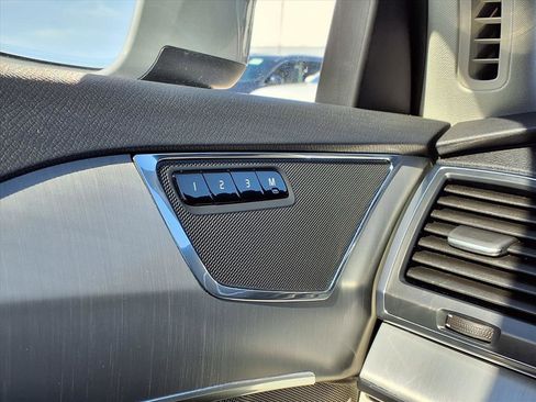 Used 2024 Volvo XC90 B5 Core w/ Protection Package Premier image 32